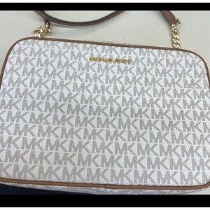 Michael Kors Ladies Vanilla Signature-coated Jet Set Large East West Crossbody
